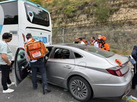 תאונה קשה בכביש 1: פעוט פונה במצב אנוש לאחר החייאה; מספר פצועים נוספים