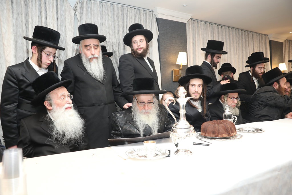 שמחת האירוסין בחצה"ק צאנז קלויזנבורג - ליזענסק
