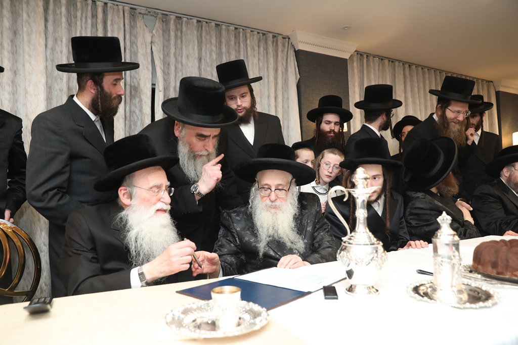 שמחת האירוסין בחצה"ק צאנז קלויזנבורג - ליזענסק