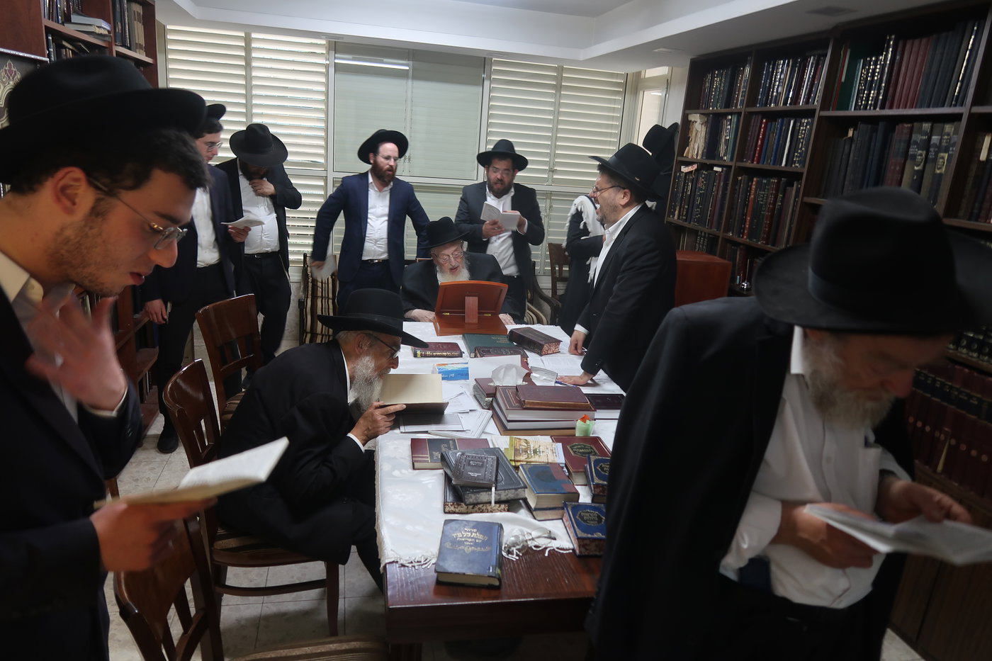 ער"ח סיון אצל הגרמ"צ ברגמן