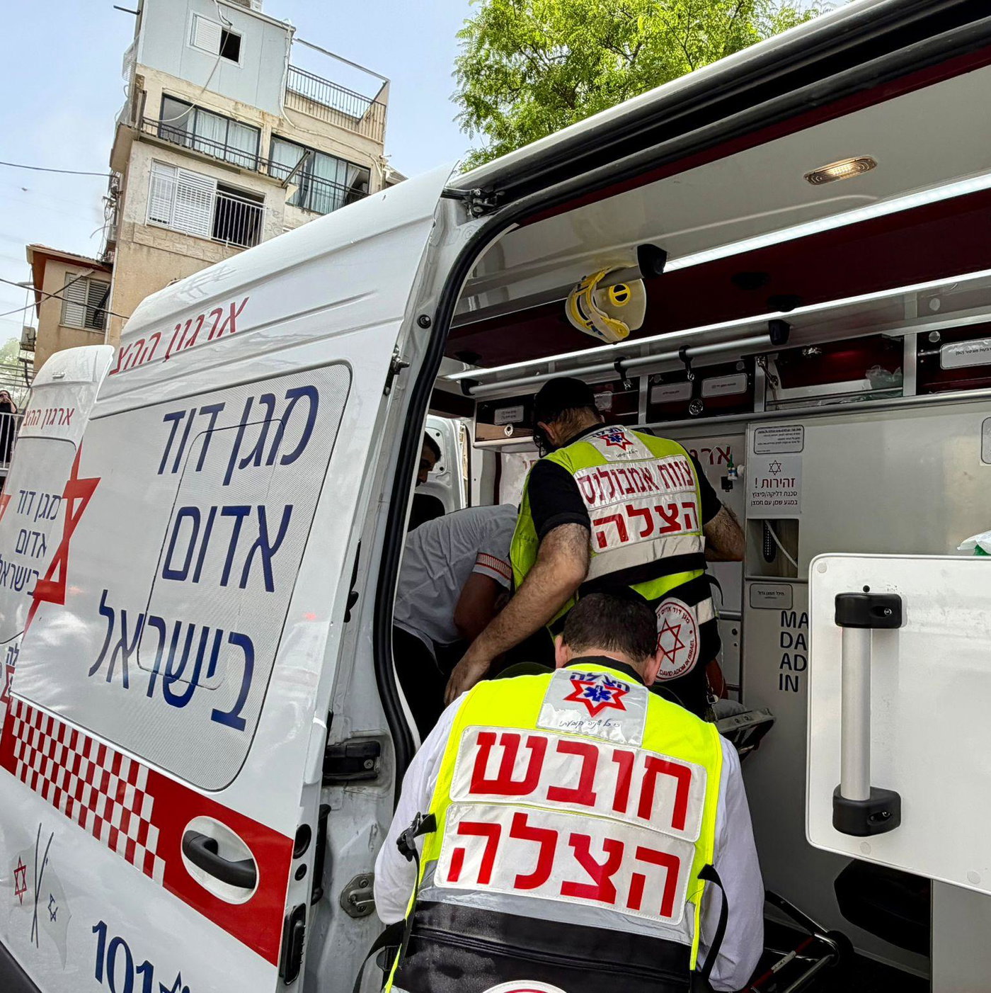 הטיפול בזירת השריפה בבני ברק