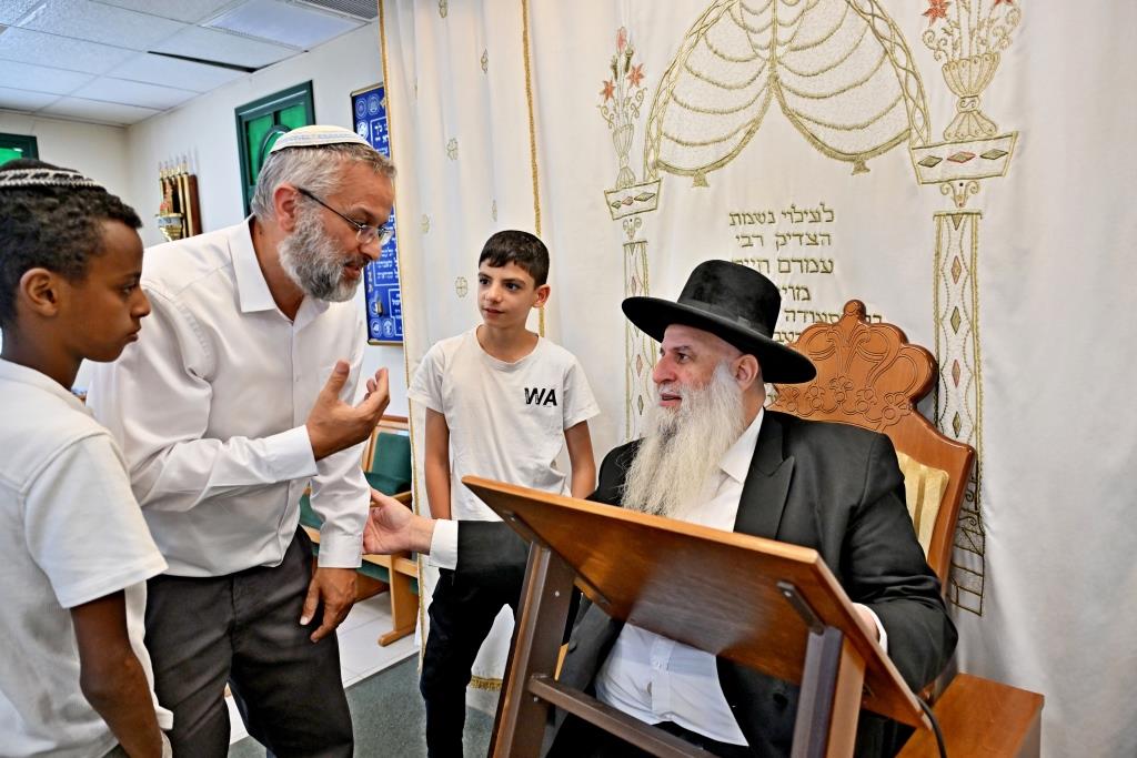 ילדי שובו בבחינה אצל רבני אשדוד