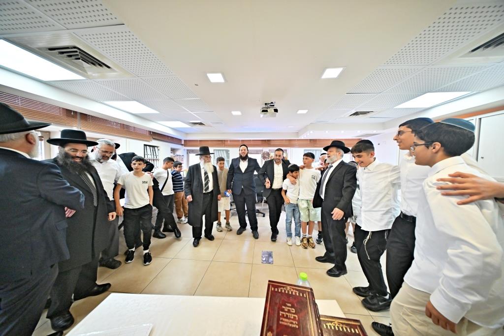ילדי שובו בבחינה אצל רבני אשדוד