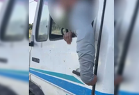 המשטרה נדהמה: תראו איך הנהג הפלסטיני נאלץ לפתוח את דלת המשאית שלו