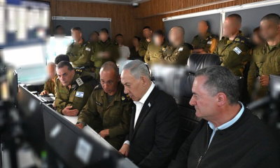 נתניהו עם שר הביטחון והרמטכ"ל בבור חיל הים