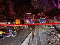 חשד לפיגוע: אוטובוס התנגש בעץ בתל אביב, פצועים אנוש וקשה