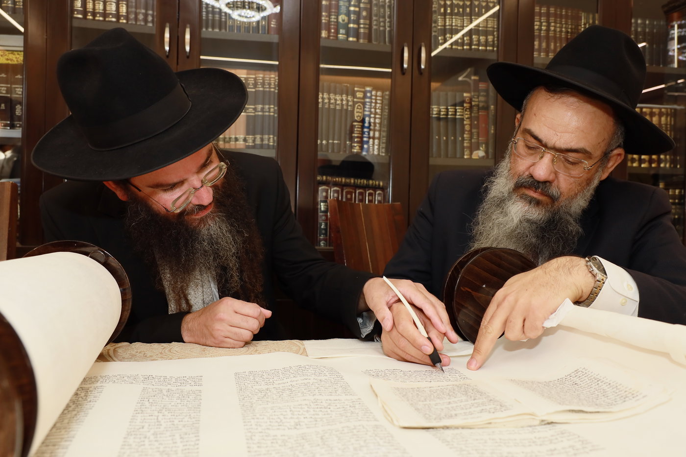 הכנסת ספר תורה לישיבת "באר התלמוד - חזון יחזקאל"