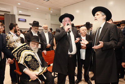 הכנסת ספר תורה לישיבת "באר התלמוד - חזון יחזקאל"
