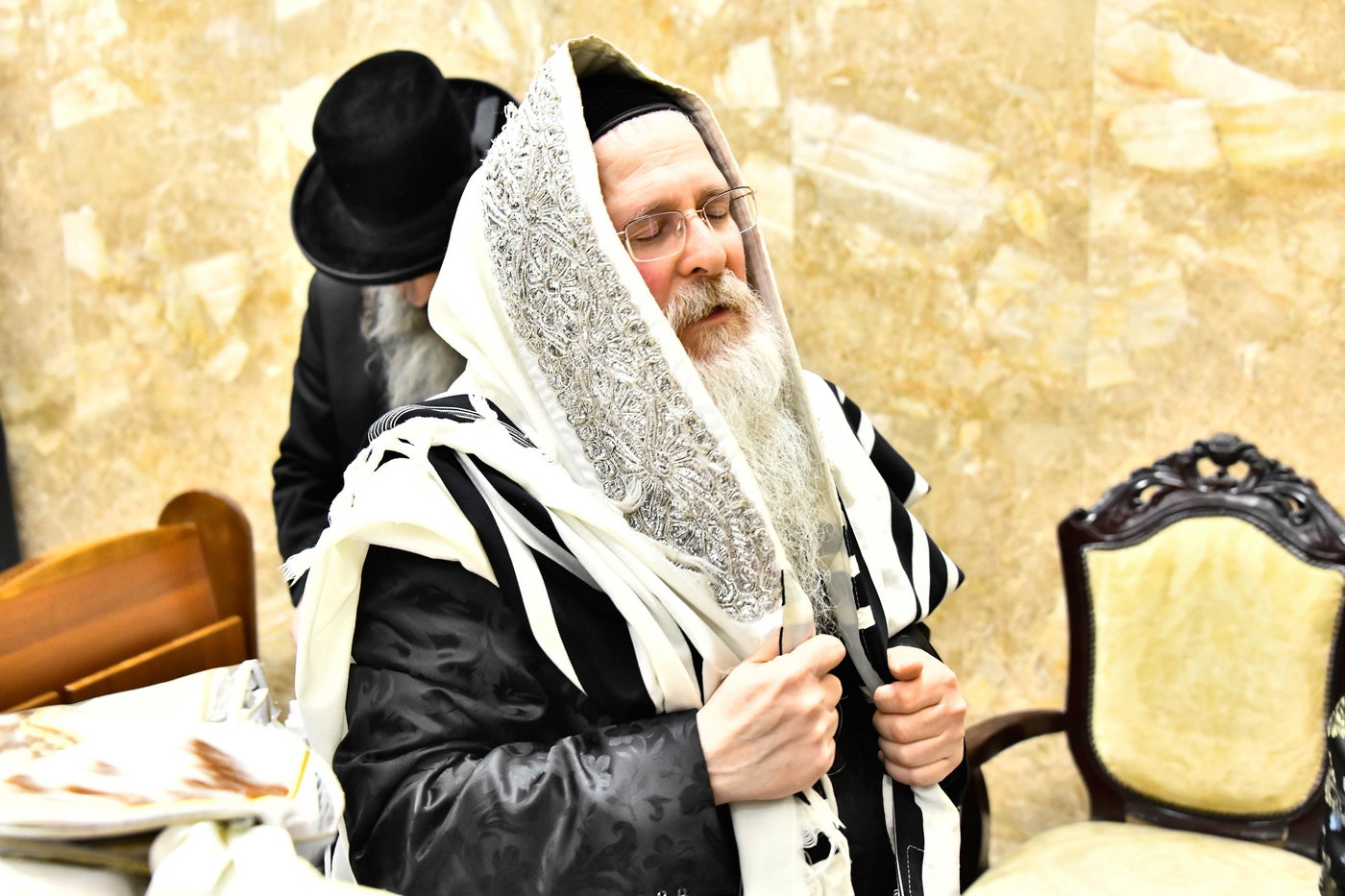 שמחת הברית בחצרות קומרנא - נדבורנה
