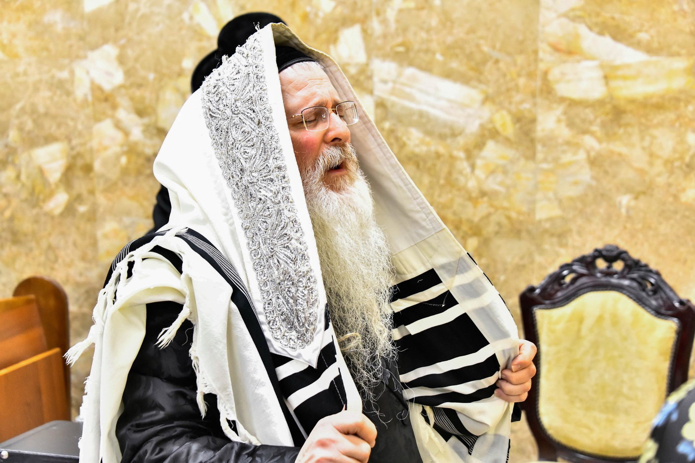 שמחת הברית בחצרות קומרנא - נדבורנה