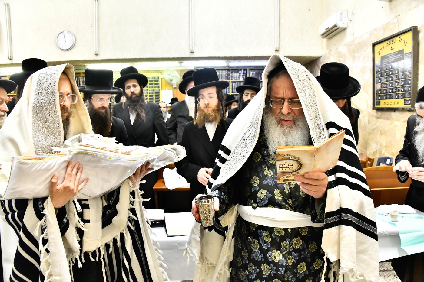 שמחת הברית בחצרות קומרנא - נדבורנה