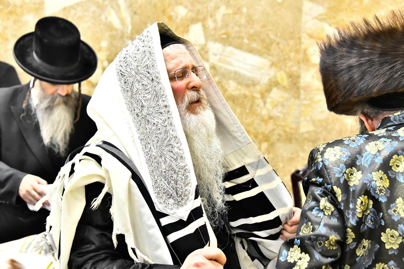 שמחת הברית בחצרות קומרנא - נדבורנה