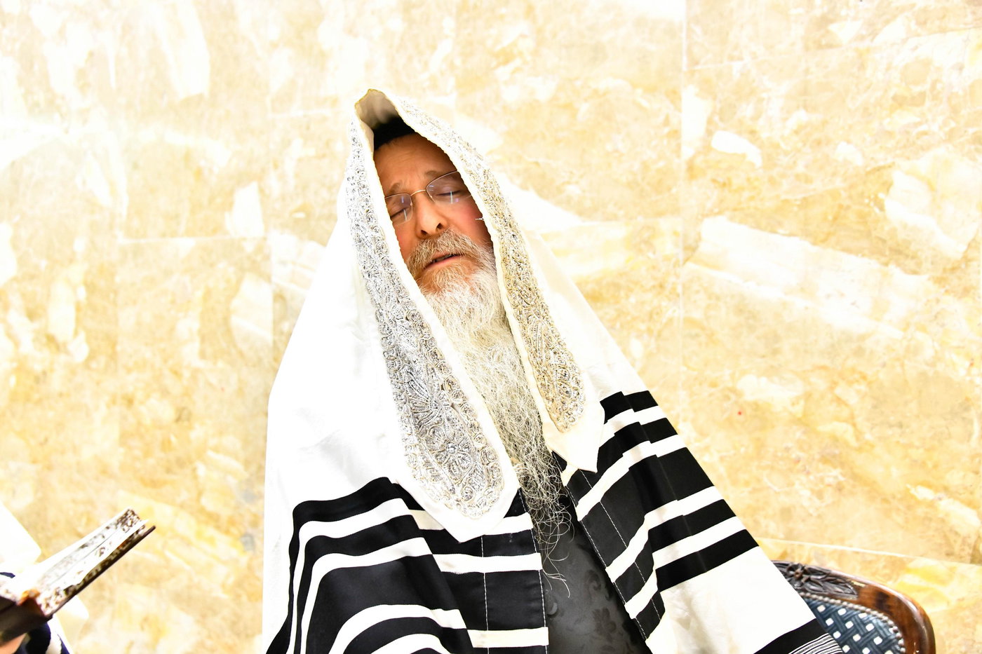 שמחת הברית בחצרות קומרנא - נדבורנה