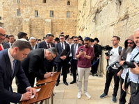 שר החוץ סער יוצא הערב לביקור מדיני בצ'כיה עם המשלחת הבאה | הפרטים