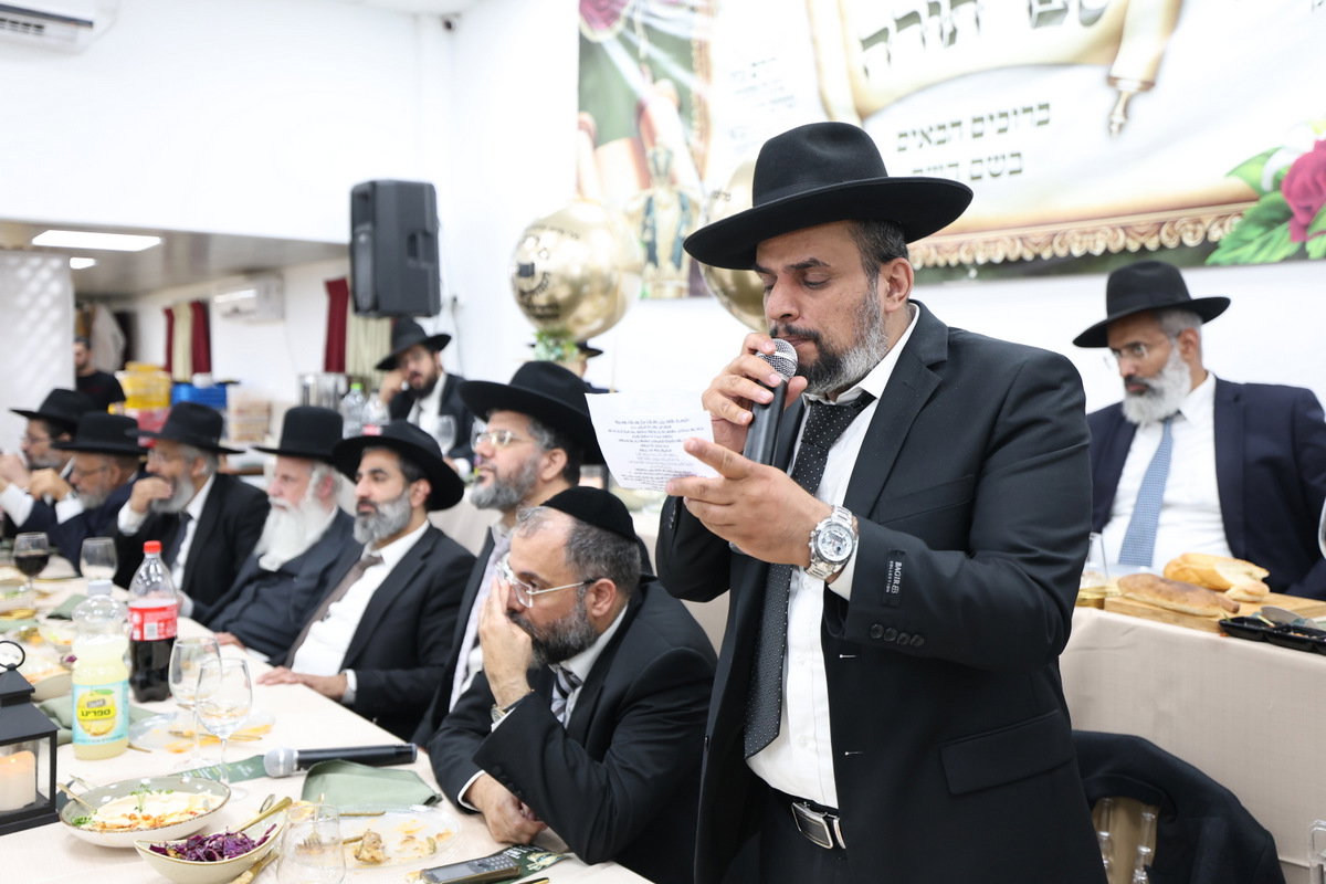 הכנסת ספר תורה לישיבת חיי אברהם