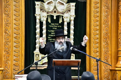 הגרצ"מ זילברברג בבני ברק