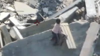תיעודים מתוך עזה נחשפים: מה חמאס נתן לילדים האלה להחזיק ביד?