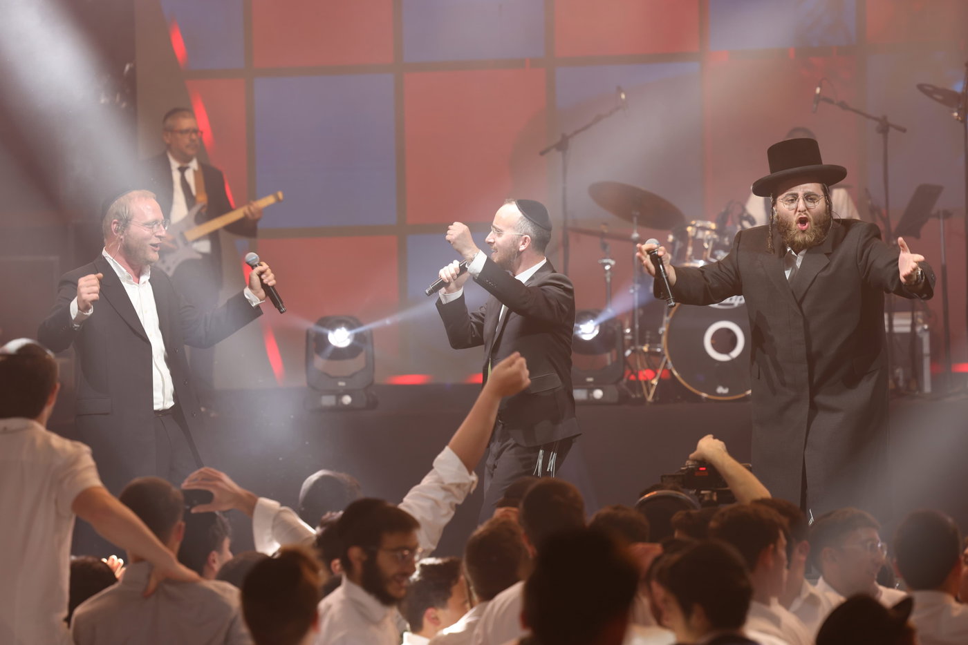 מעמד הסיומים ב'התקבצו'