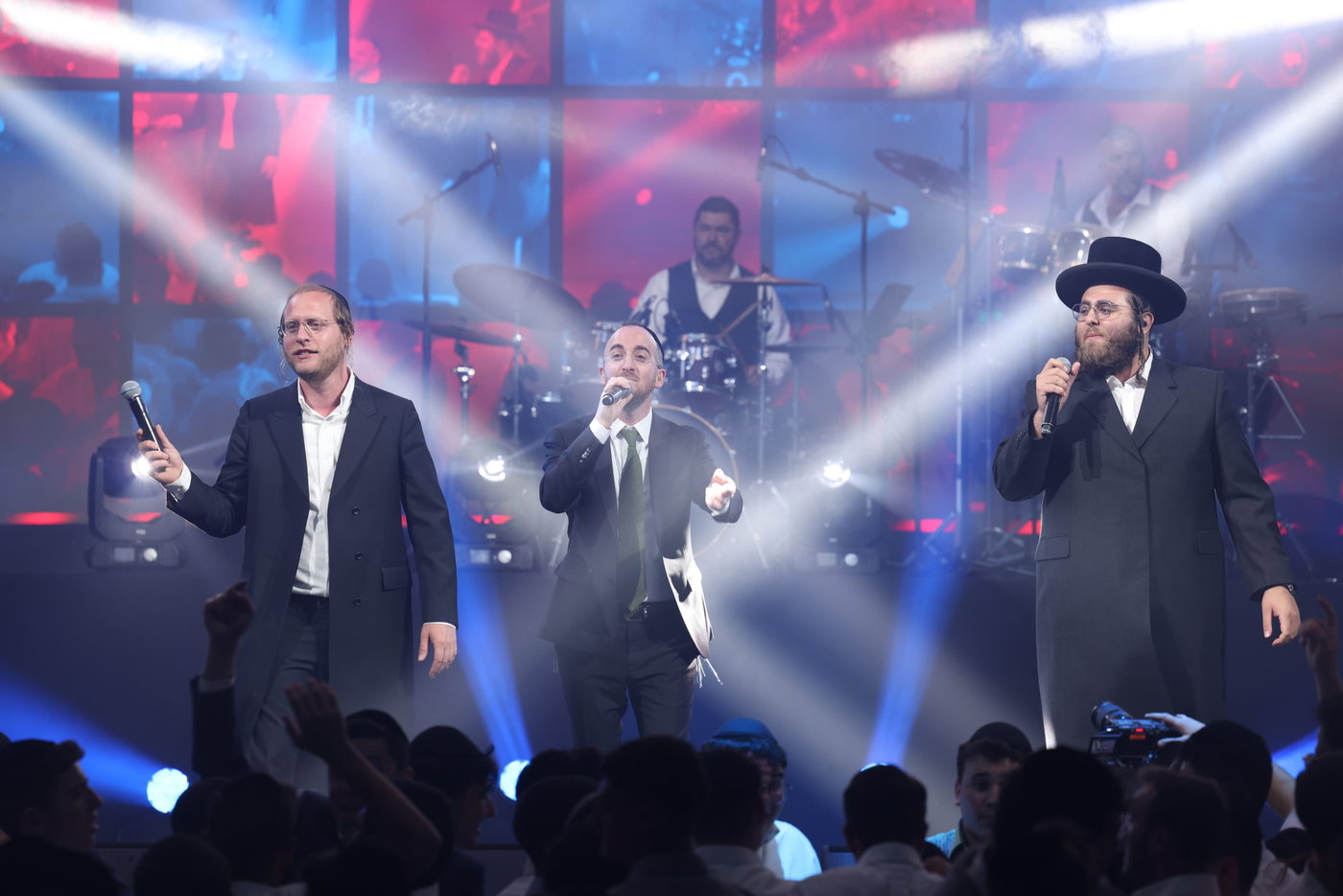 מעמד הסיומים ב'התקבצו'