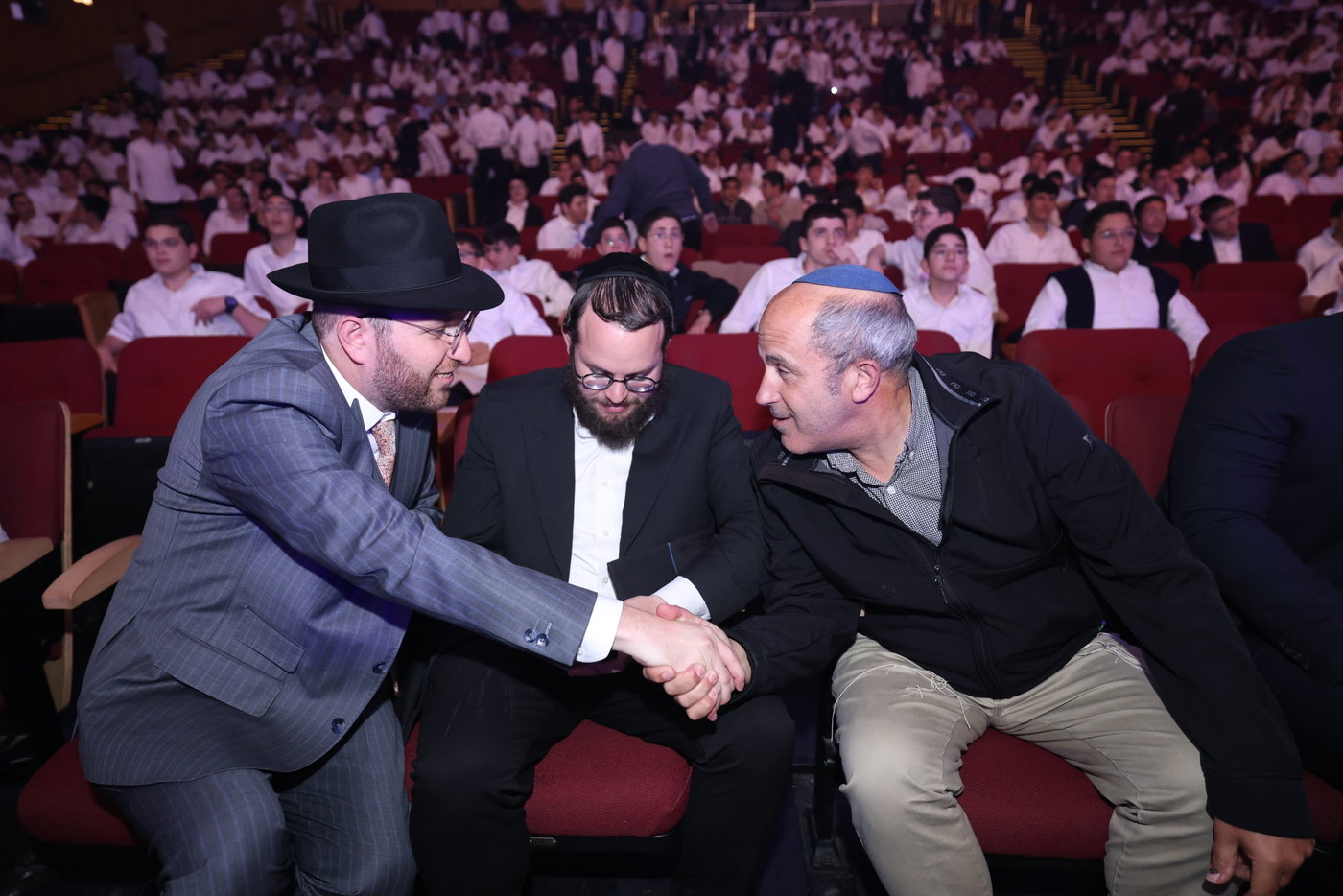 מעמד הסיומים ב'התקבצו'
