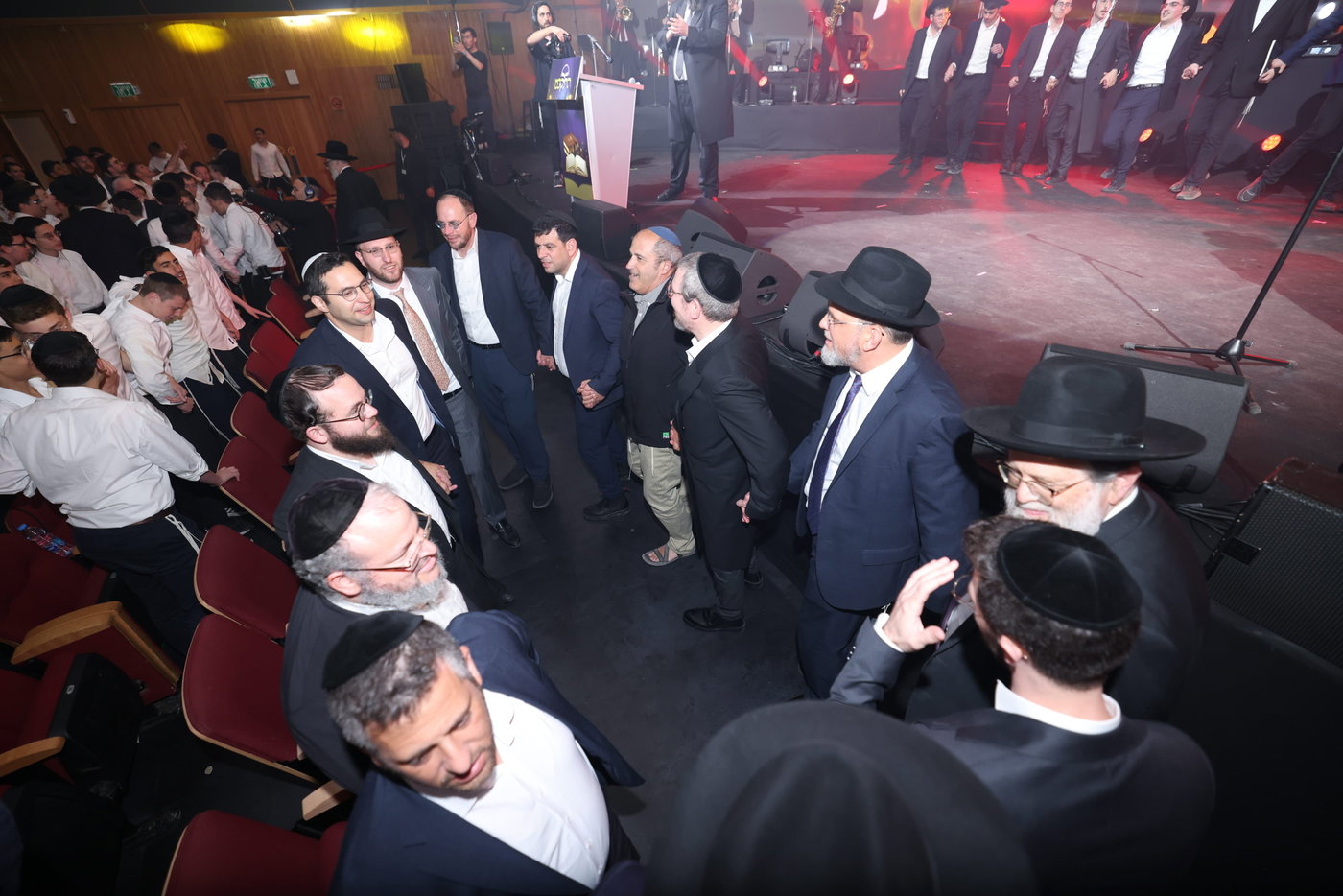 מעמד הסיומים ב'התקבצו'