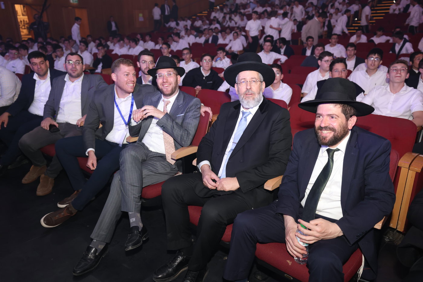 מעמד הסיומים ב'התקבצו'