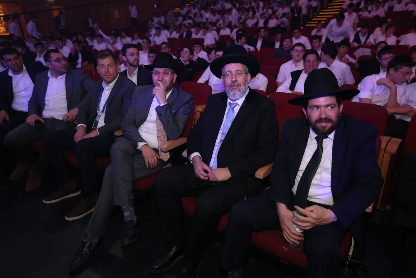 מעמד הסיומים ב'התקבצו'