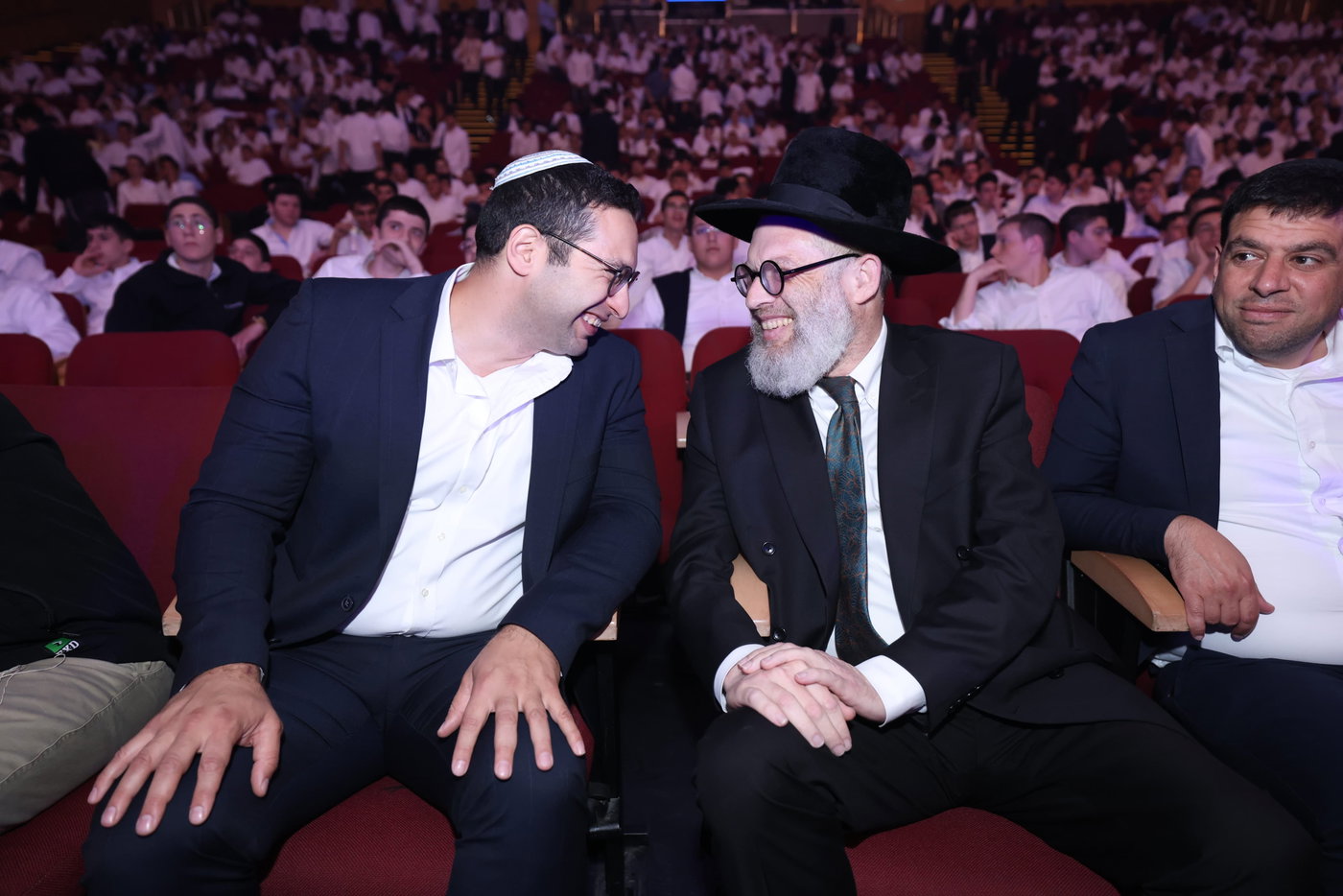 מעמד הסיומים ב'התקבצו'