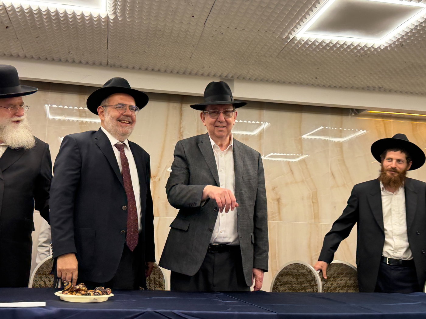 ילדי שובו בבחינה אצל רבני בני ברק