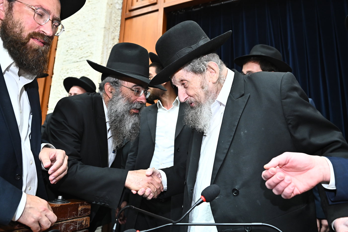 הגר"ד לנדו בישיבת מיר בברכפלד