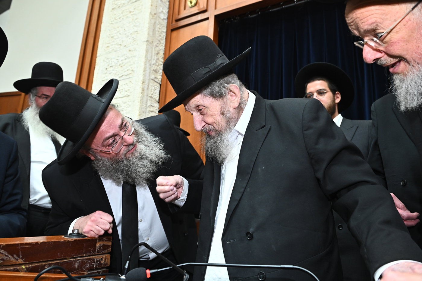 הגר"ד לנדו בישיבת מיר בברכפלד