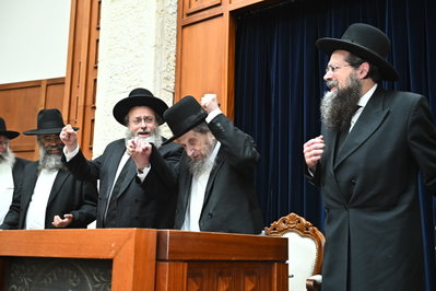 הגר"ד לנדו בישיבת מיר בברכפלד
