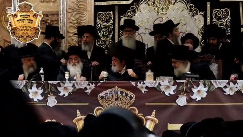 סיום כתיבת האותיות בויז'ניץ