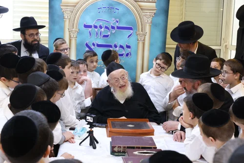 ילדי עטרת שלמה אצל הגרמ"צ ברגמן