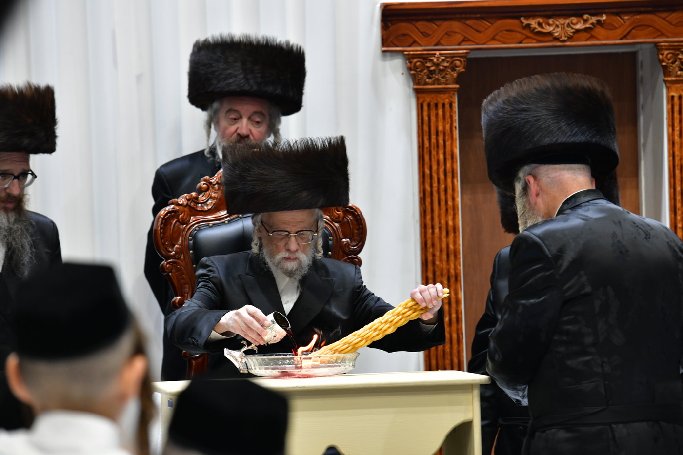 חג השבועות בחצה"ק סערט ויז'ניץ