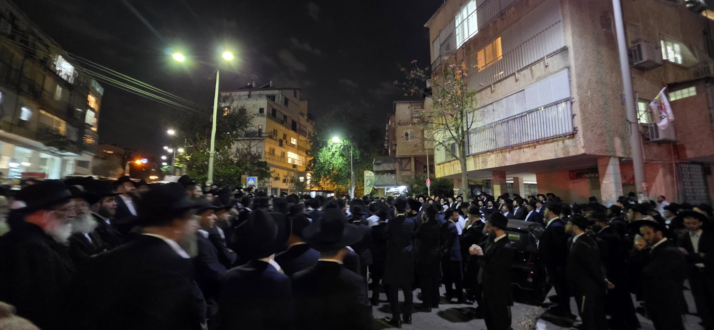 אסון רודף אסון; הדוד נספה באסון הרכבת, הבן נפטר, וכעת האבא הצעיר הלך לעולמו