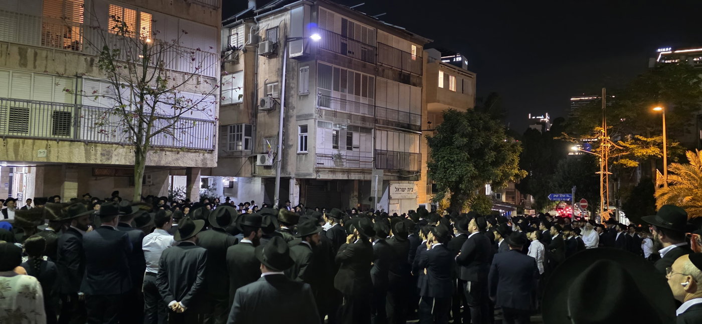 אסון רודף אסון; הדוד נספה באסון הרכבת, הבן נפטר, וכעת האבא הצעיר הלך לעולמו