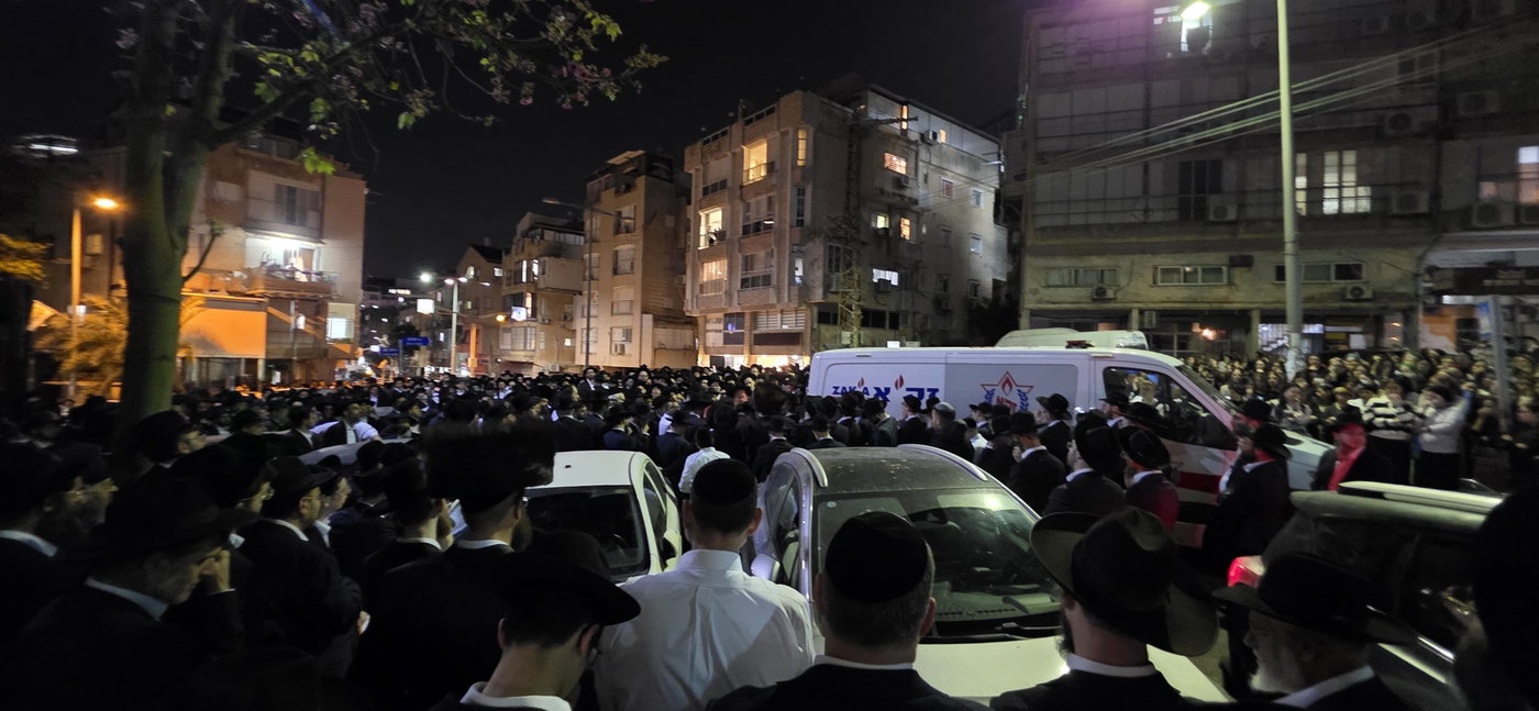אסון רודף אסון; הדוד נספה באסון הרכבת, הבן נפטר, וכעת האבא הצעיר הלך לעולמו