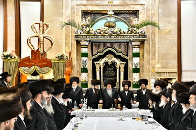נעילת החג בחצה"ק שבט הלוי