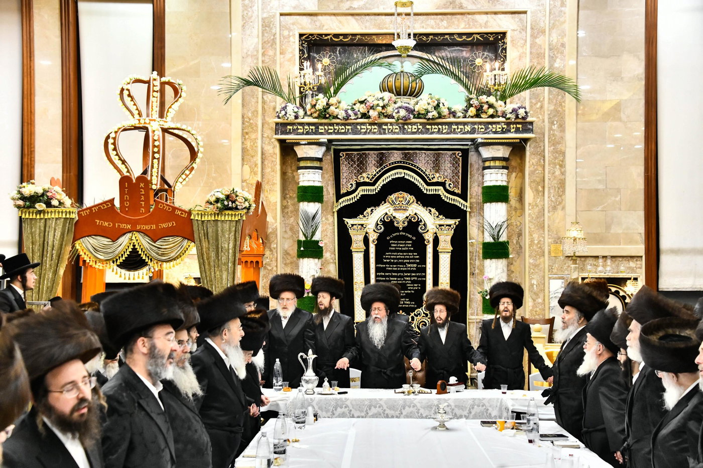 נעילת החג בחצה"ק שבט הלוי