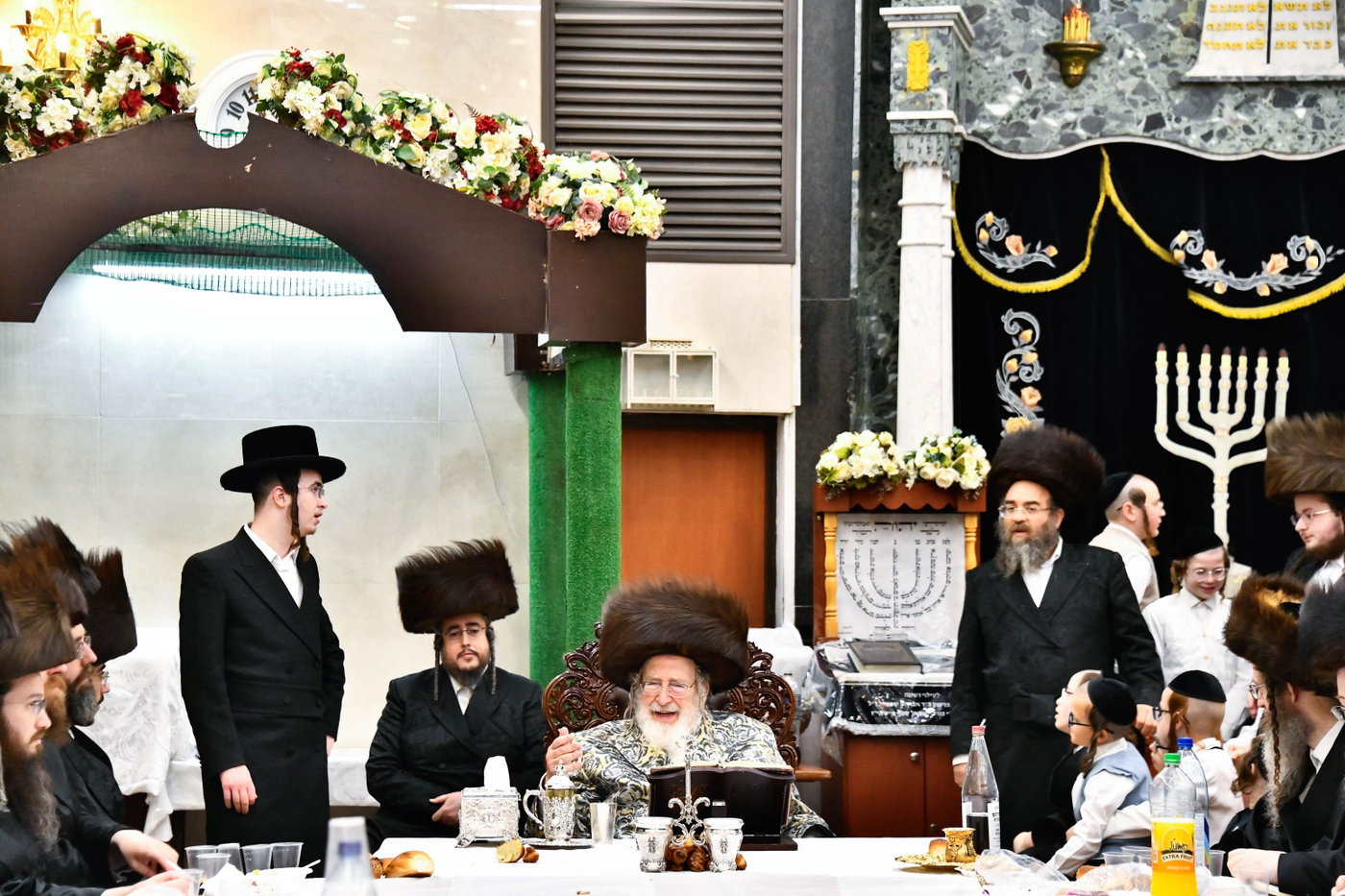 נעילת החג בחצה"ק ספינקא