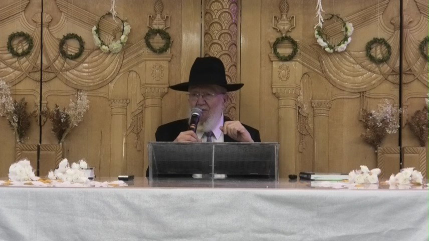 חג השבועות בכסא רחמים