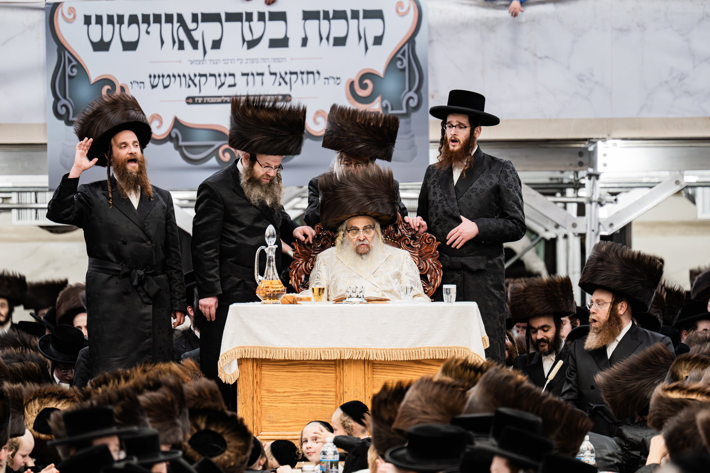 נעילת החג שבועות בחצה"ק סאטמר