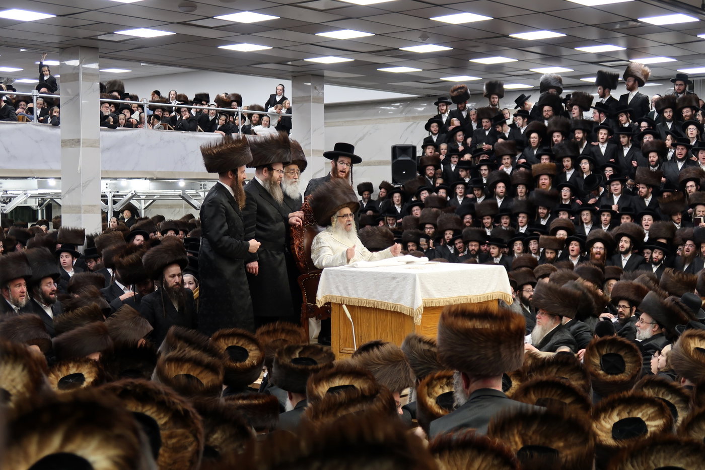 נעילת החג שבועות בחצה"ק סאטמר
