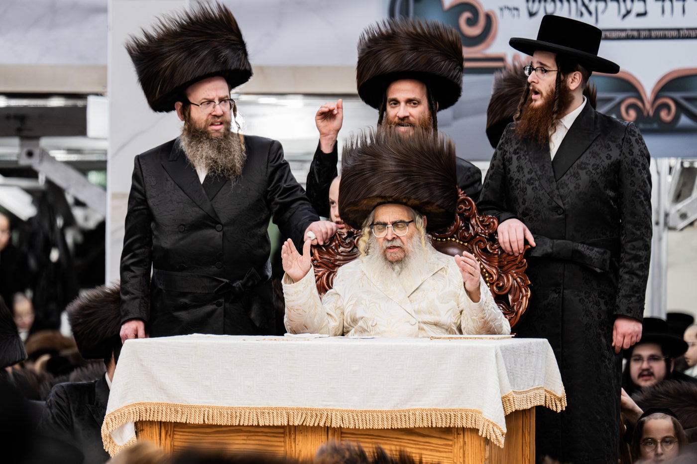 נעילת החג שבועות בחצה"ק סאטמר
