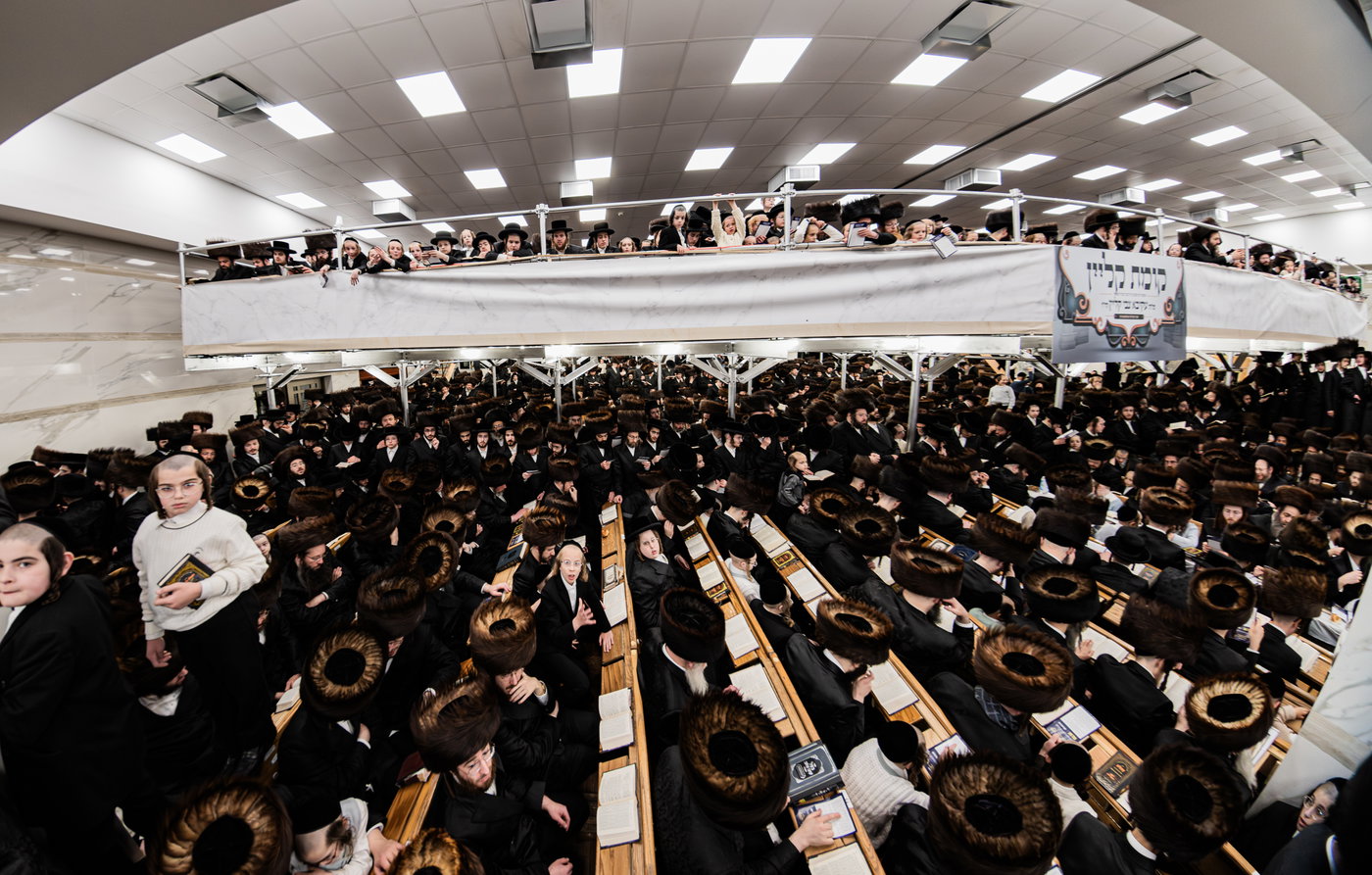 נעילת החג שבועות בחצה"ק סאטמר