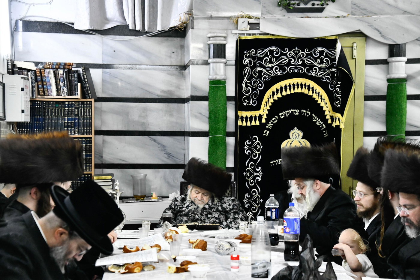 נעילת החג בחצה"ק טעמשוואר