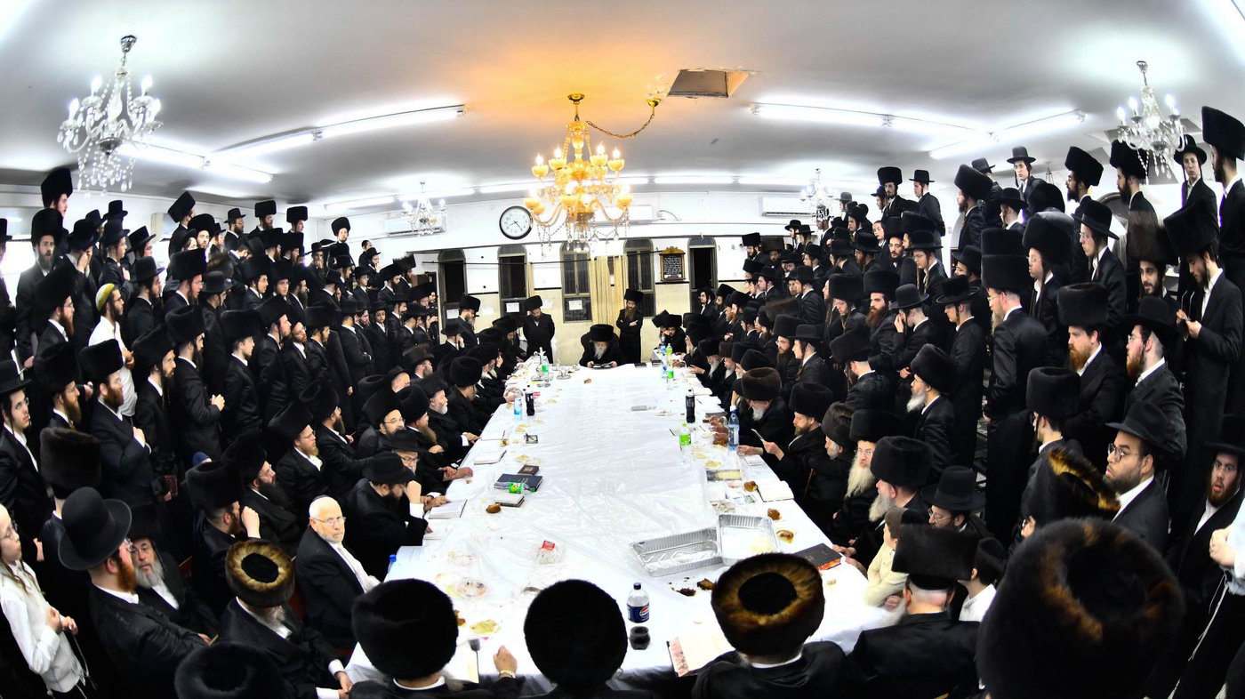 נעילת החג בחצה"ק מודז'יץ