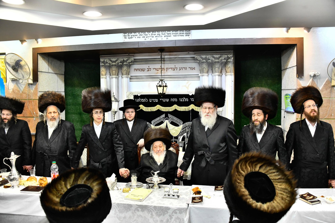 נעילת החג בחצה"ק נאראל