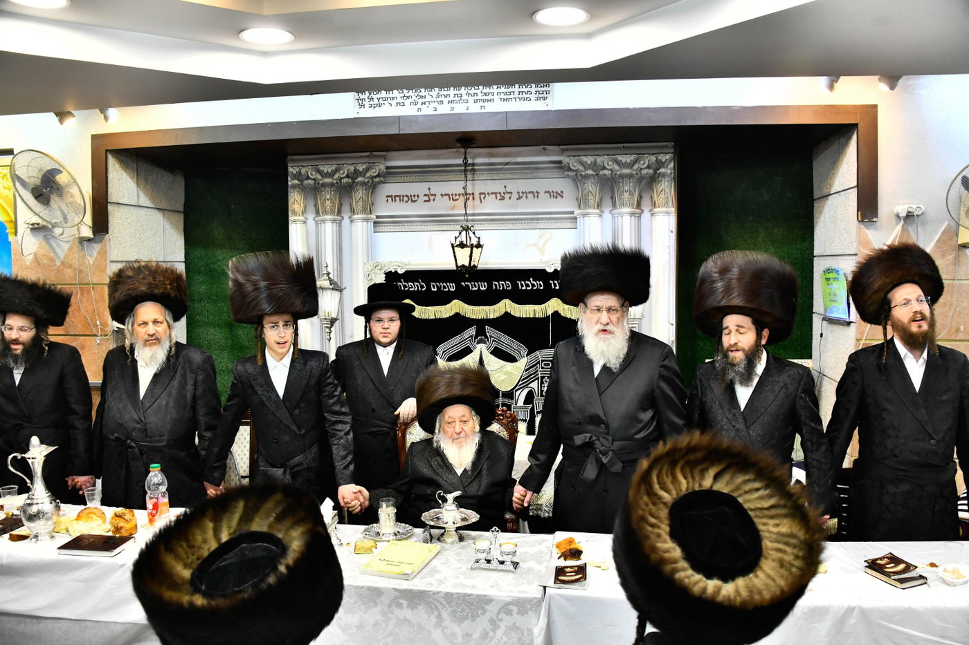 נעילת החג בחצה"ק נאראל